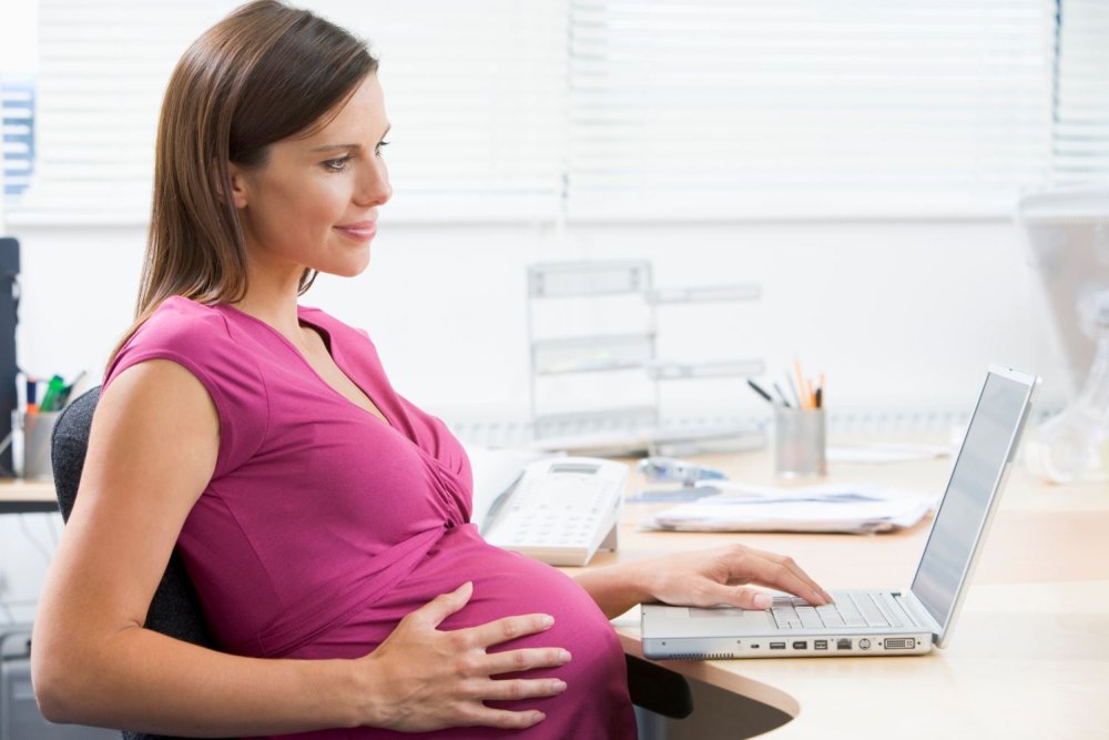 Женщинам положен отпуск по беременности и родам